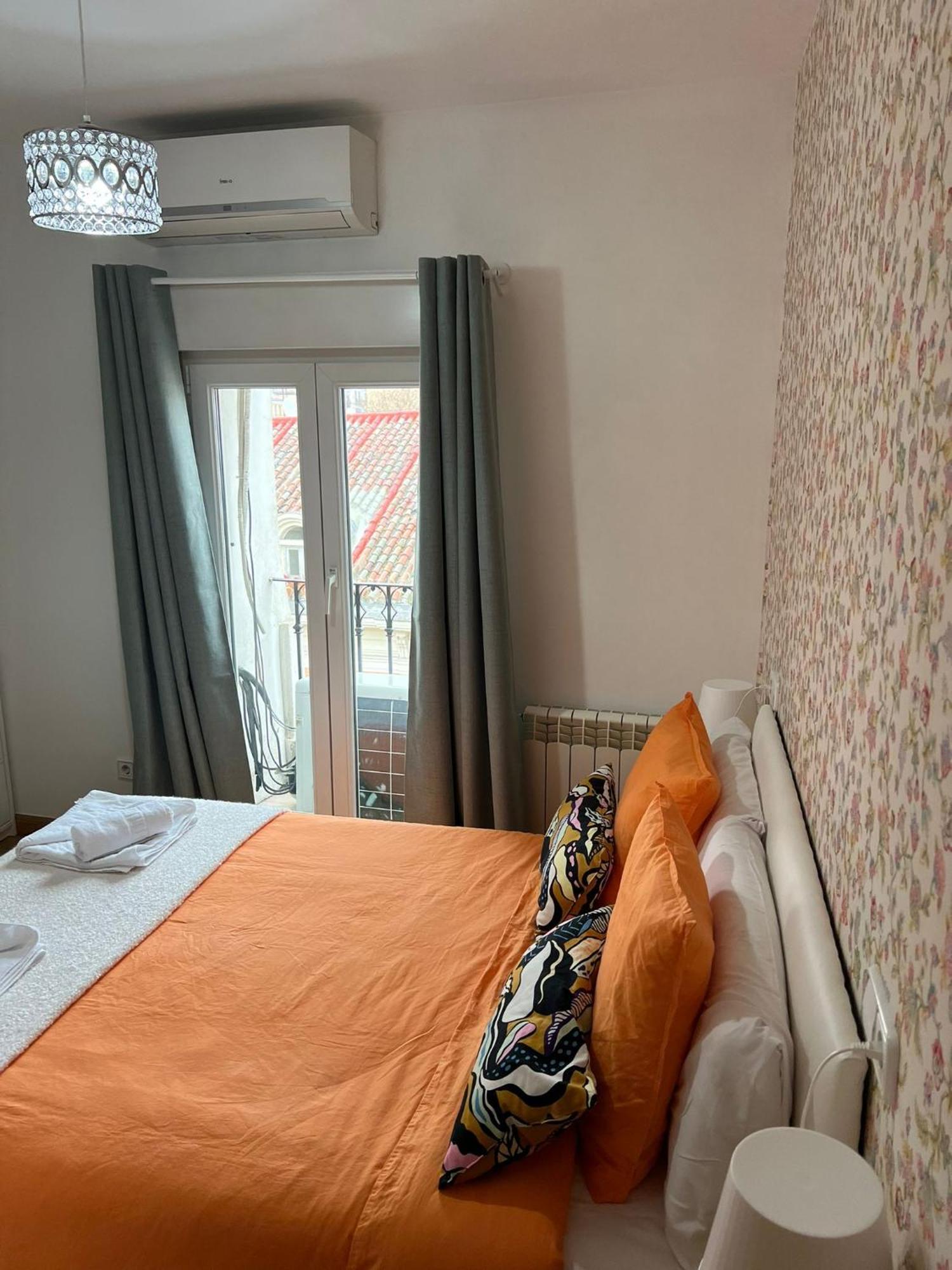 Hostal Flat55Madrid Exterior photo