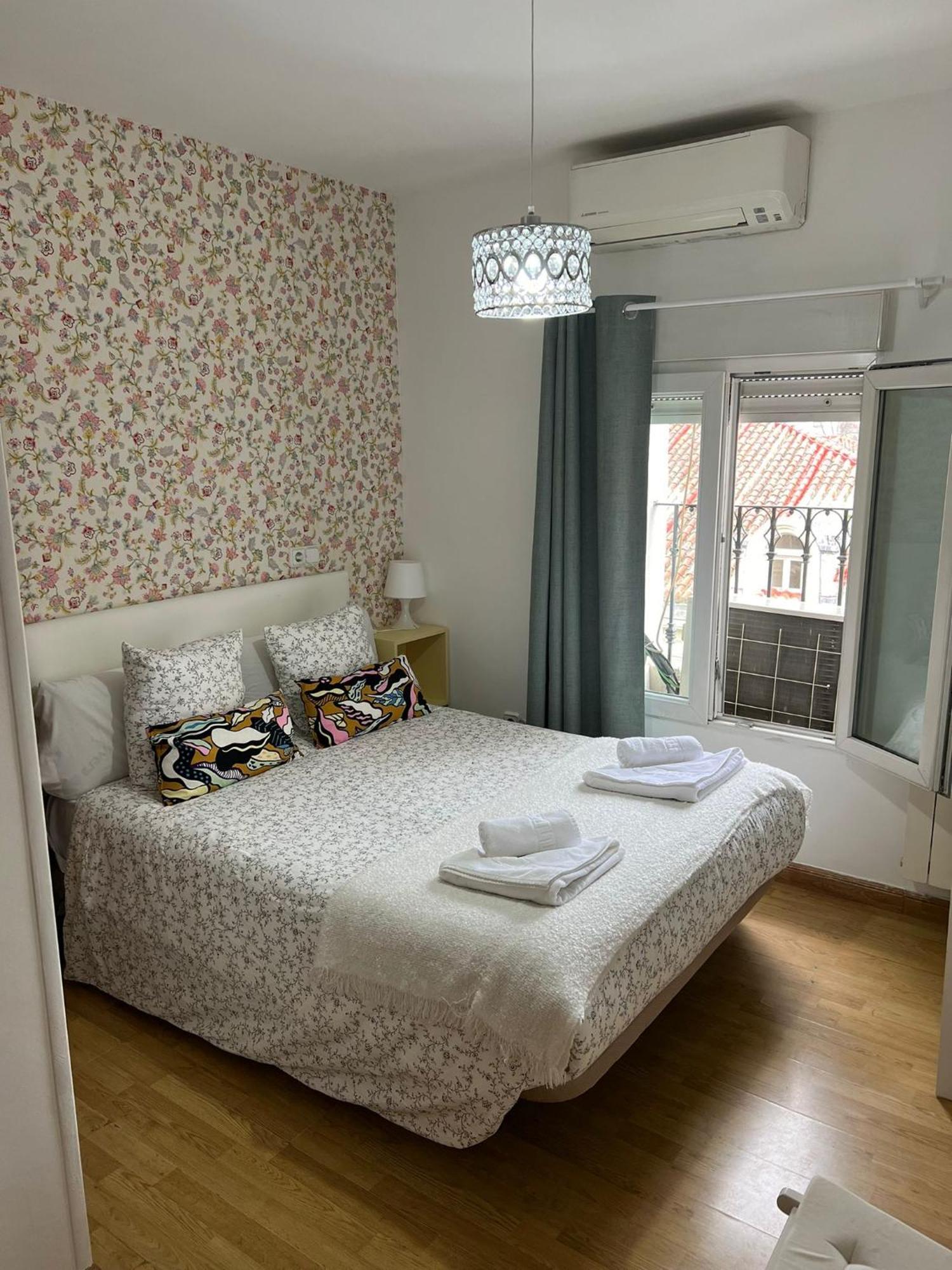 Hostal Flat55Madrid Exterior photo