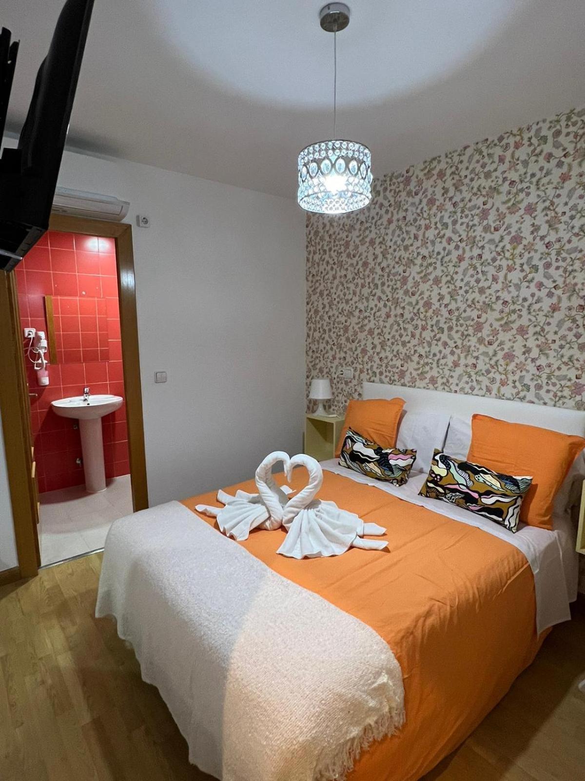 Hostal Flat55Madrid Exterior photo