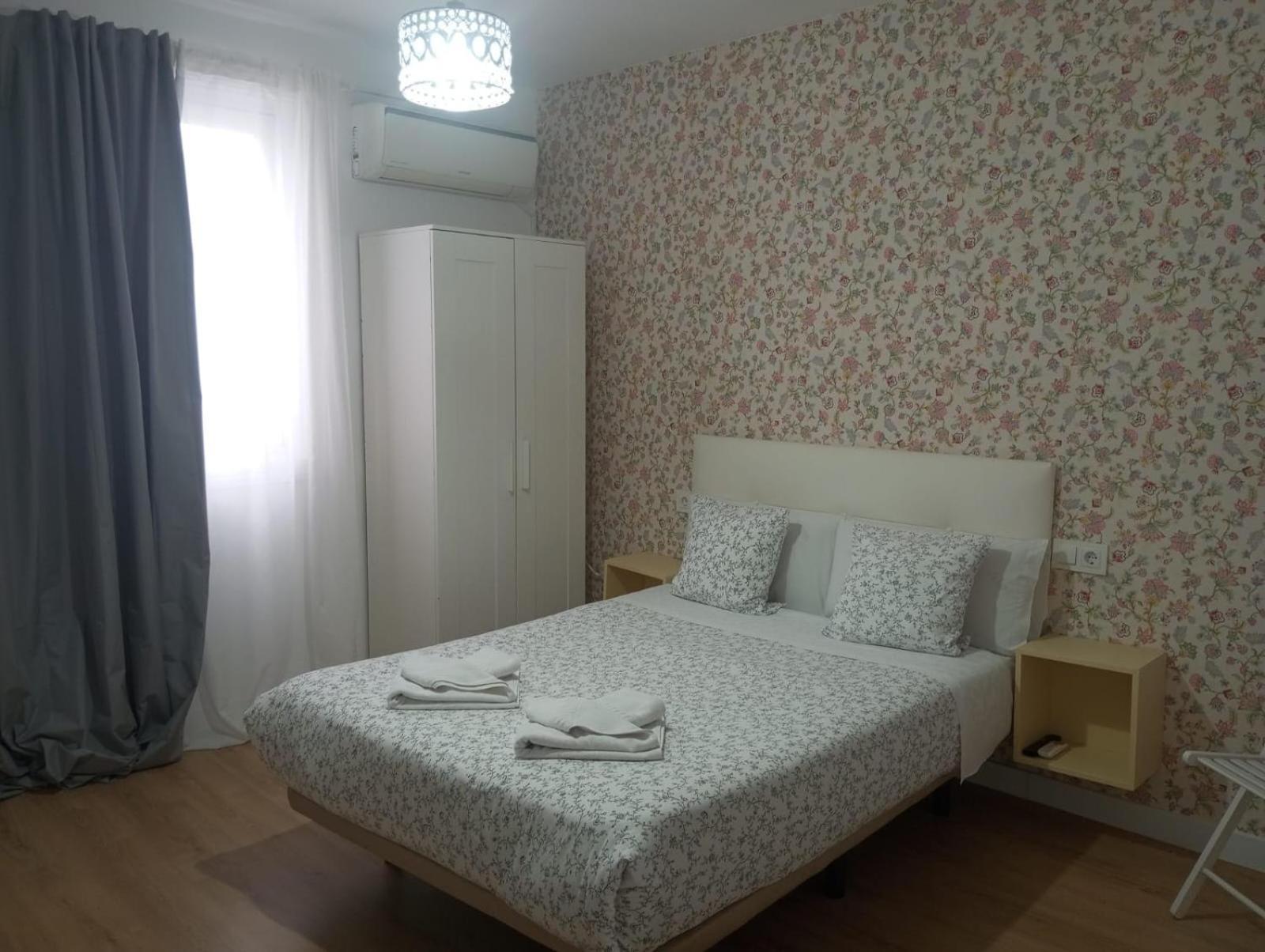 Hostal Flat55Madrid Exterior photo