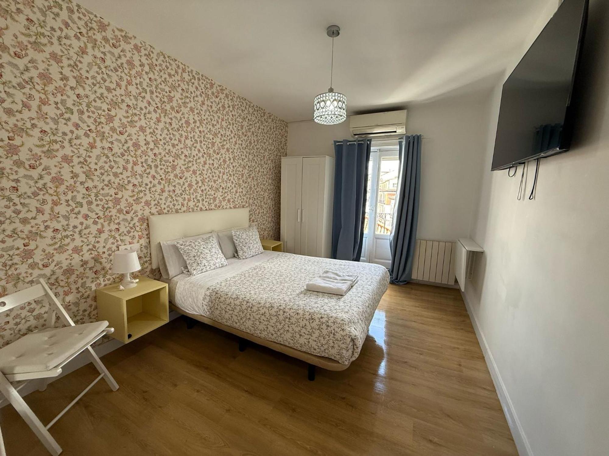 Hostal Flat55Madrid Exterior photo