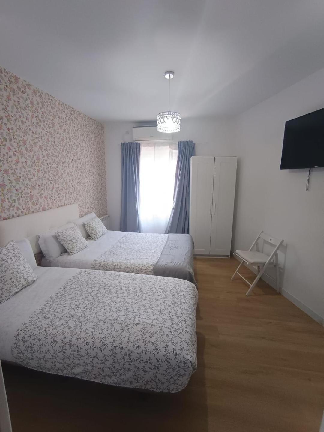 Hostal Flat55Madrid Exterior photo